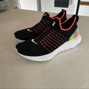 Nike React Phantom Run Flyknit 2 running shoes
